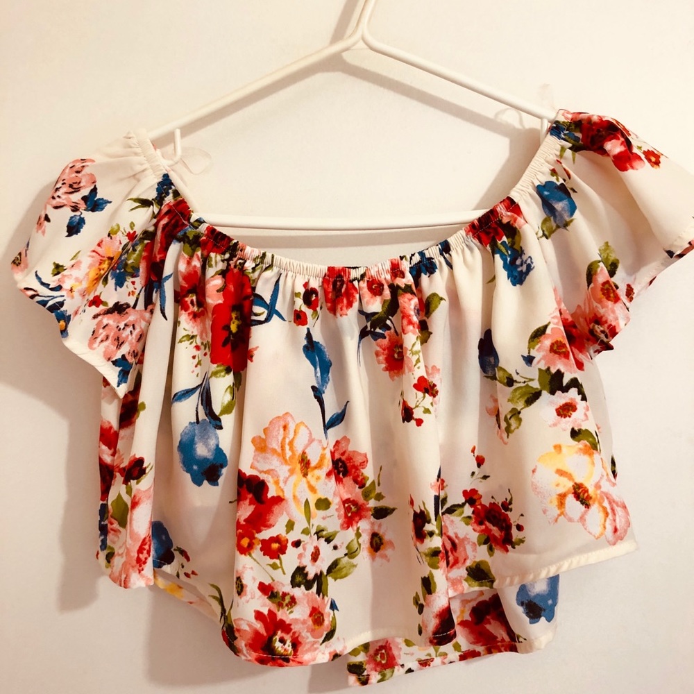 Revamped Crop Flower Top - Picture 7 of 7